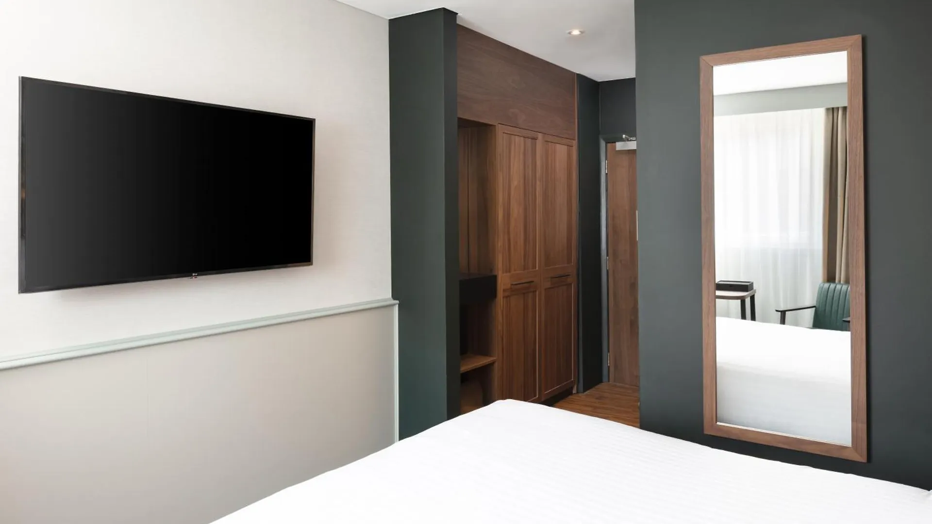 Four Points By Sheraton Edinburgh Hotel