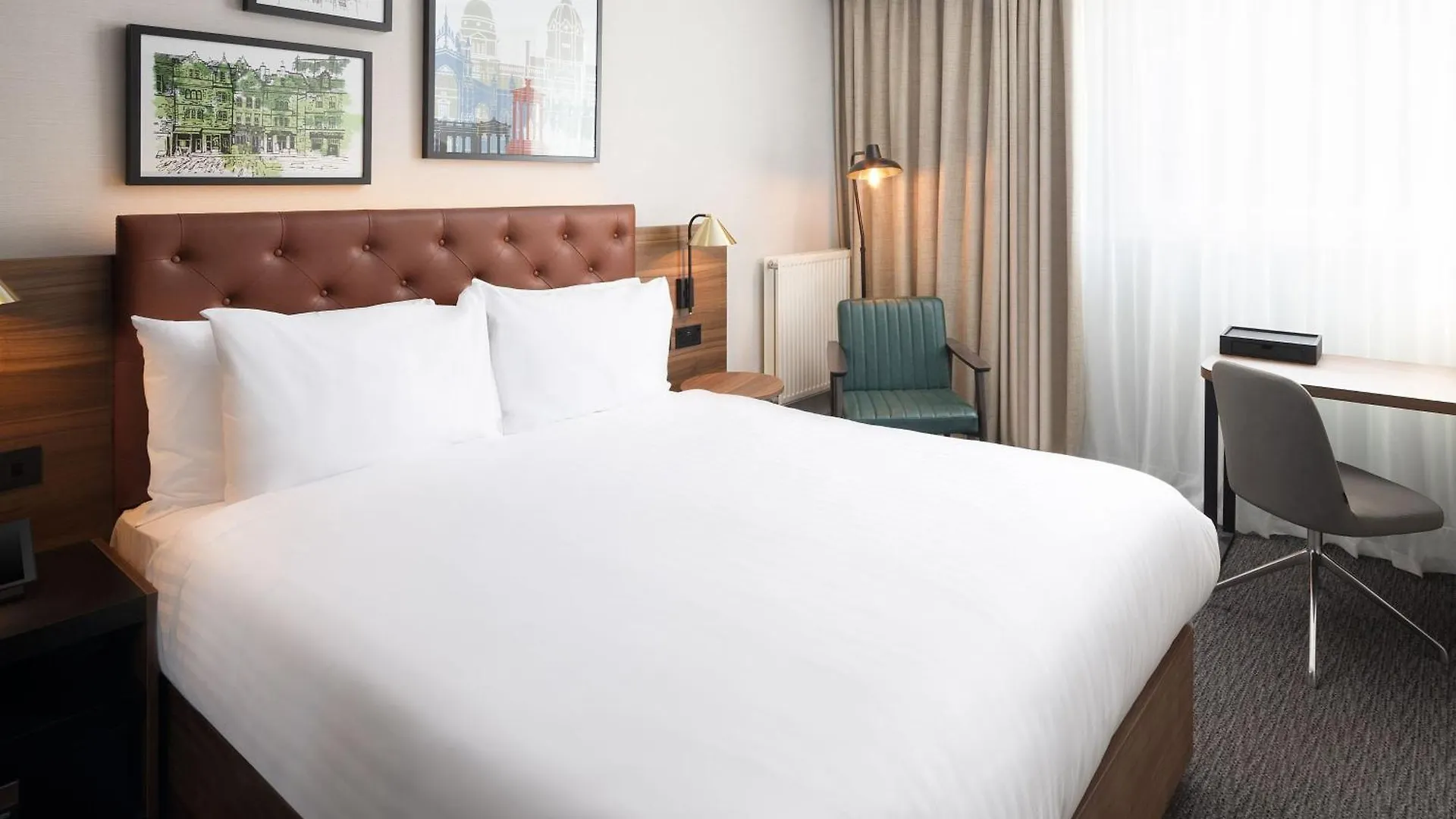 Four Points By Sheraton Edinburgh 4*,